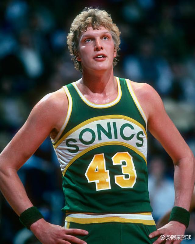 关于俄克拉荷马雷霆加时末段更衣室发声；志在英超名次提升；震撼外界；赛程密集仍需轮换的信息